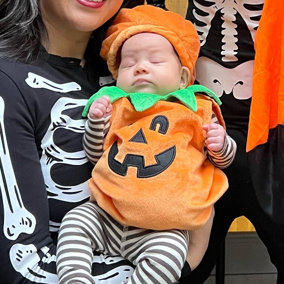 Infant Pumpkin Costume - Picture 4 of 4